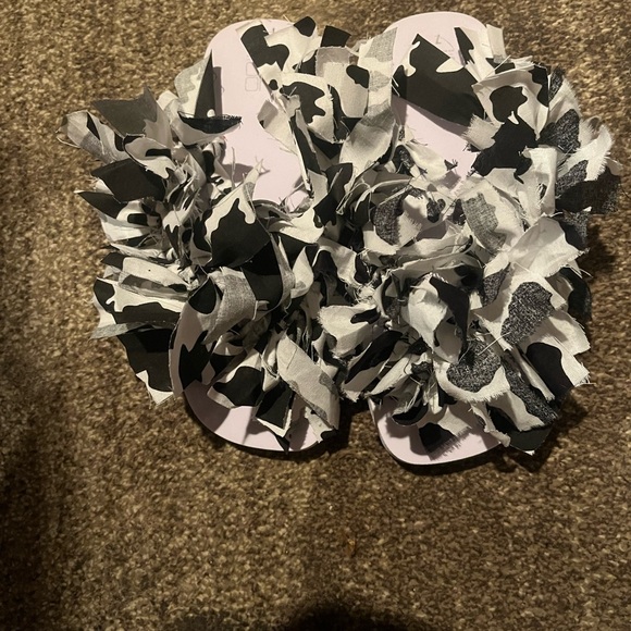 Meet your Posher, Witchy - Picture 14 of 17